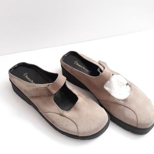 Leather Tan BARETRAPS Shoes,  Women's Slip-on Shoes, Neutral Fl